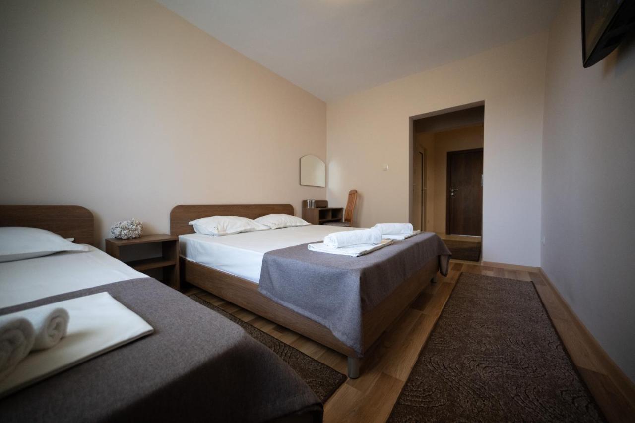 Hotel Velista ヴォネシュタ・ヴォダ エクステリア 写真